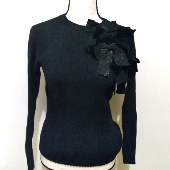 Bzzy Style black ribbed sweater sz 18 girl - Picture 1 of 4